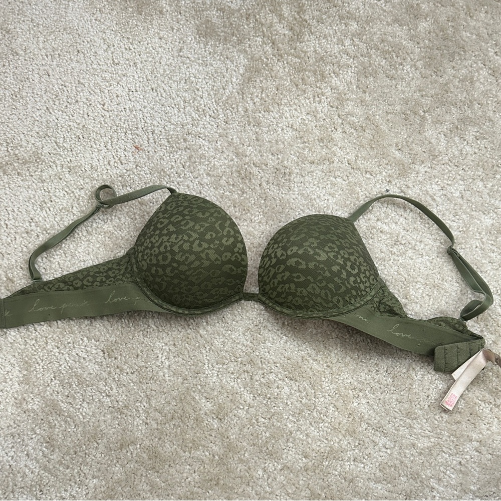 Victoria’s Secret PINK bra. Size 34C